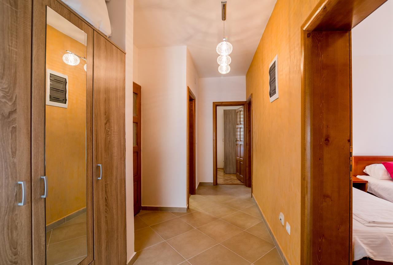 Apartments Villa Jovanka Herceg Novi Exterior photo